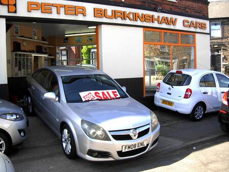 VAUXHALL VECTRA 1.8 VVT SRi
